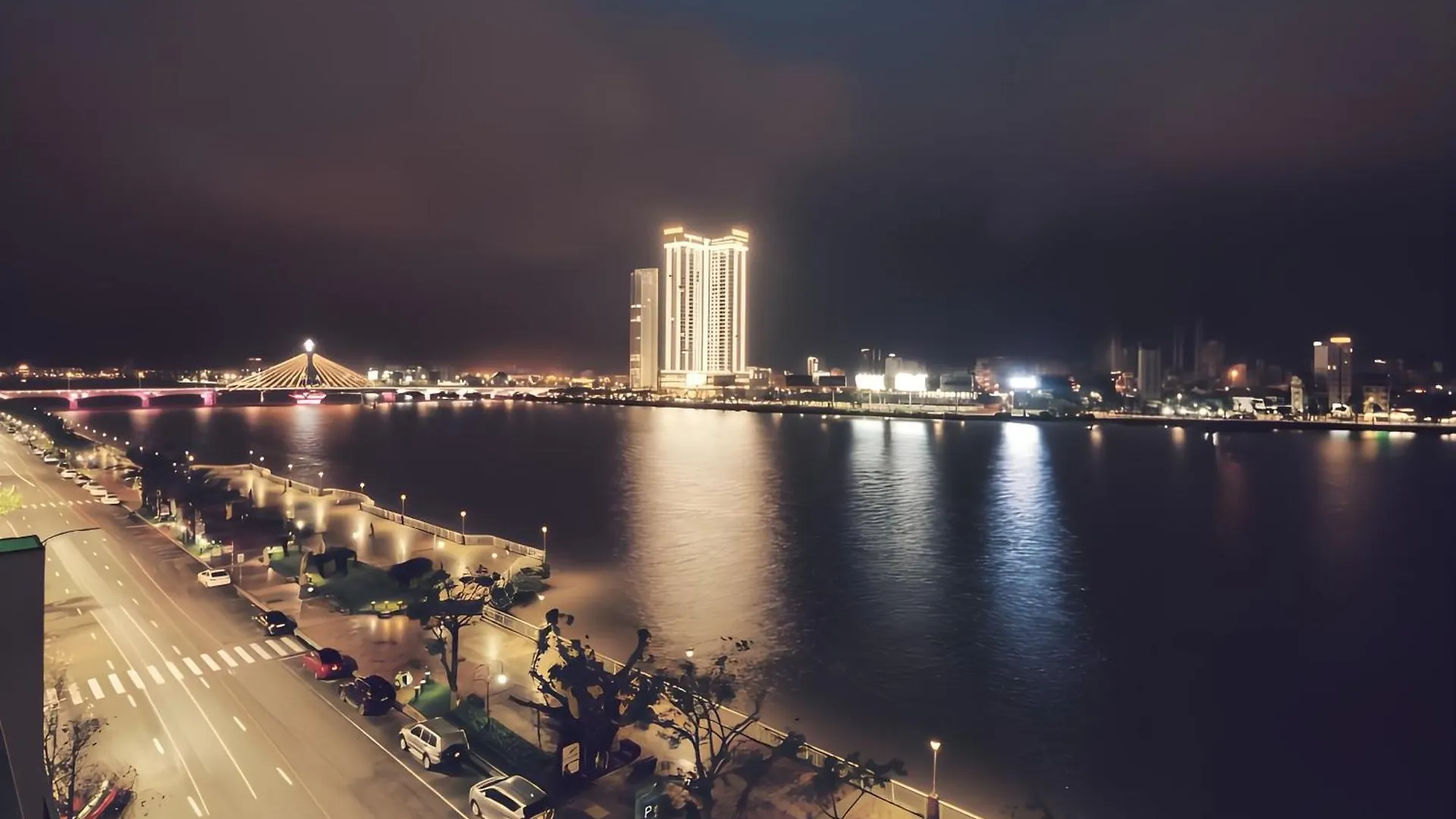 Hoang Linh Riverside Hotel Danang 0*, Da Nang Vietnam