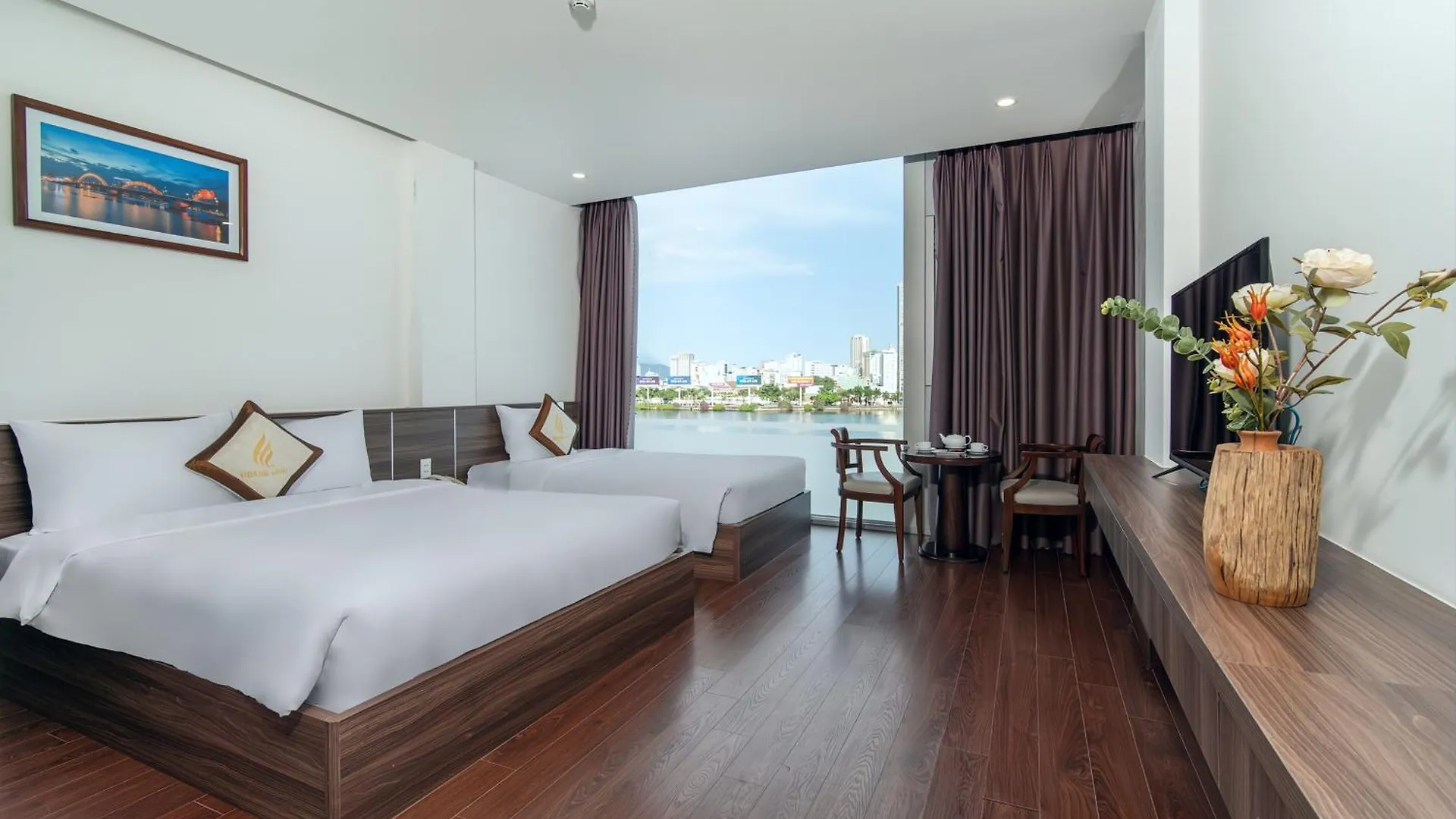 Hoang Linh Riverside Hotel Danang