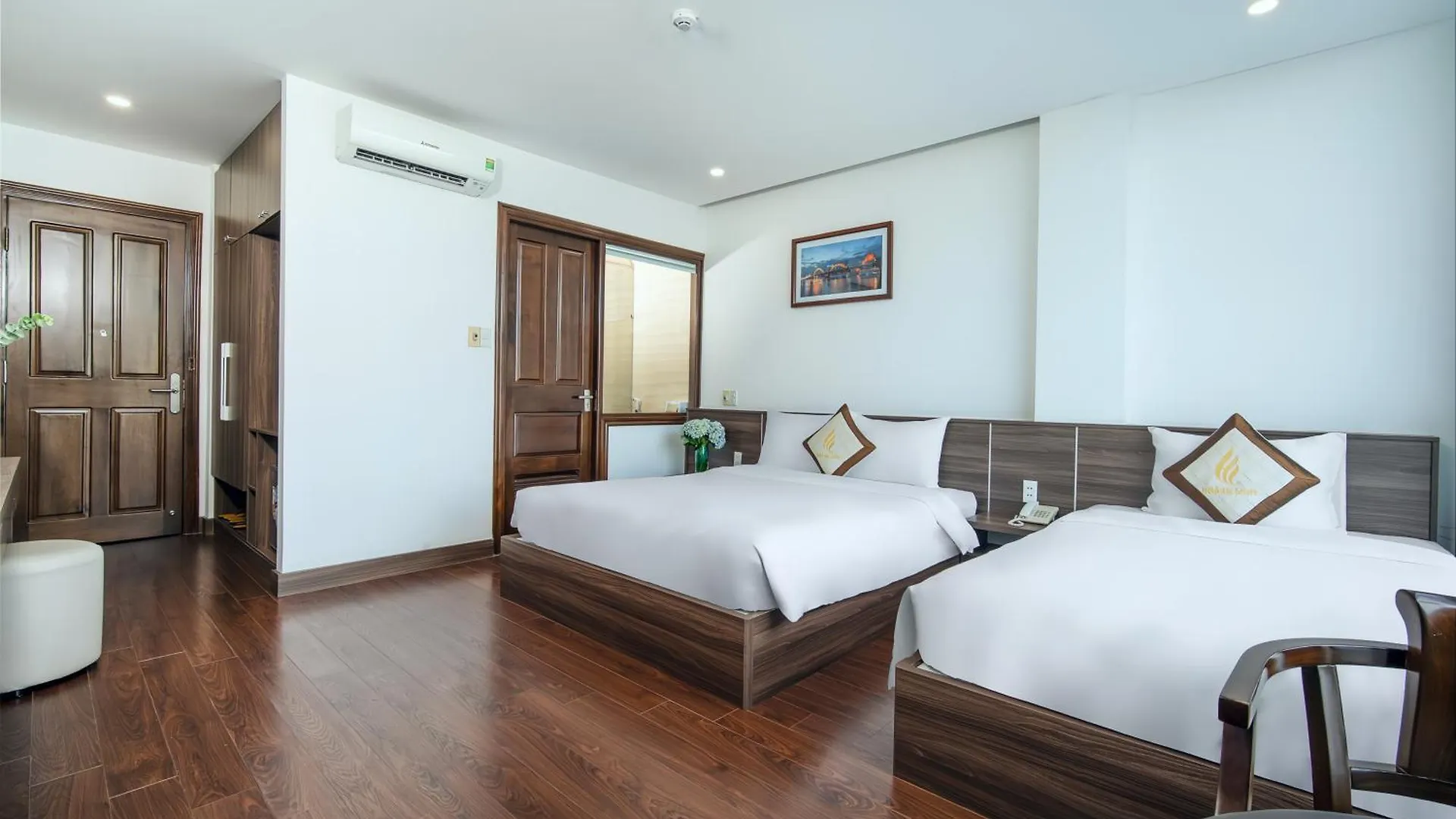 Hoang Linh Riverside Hotel Danang Da Nang